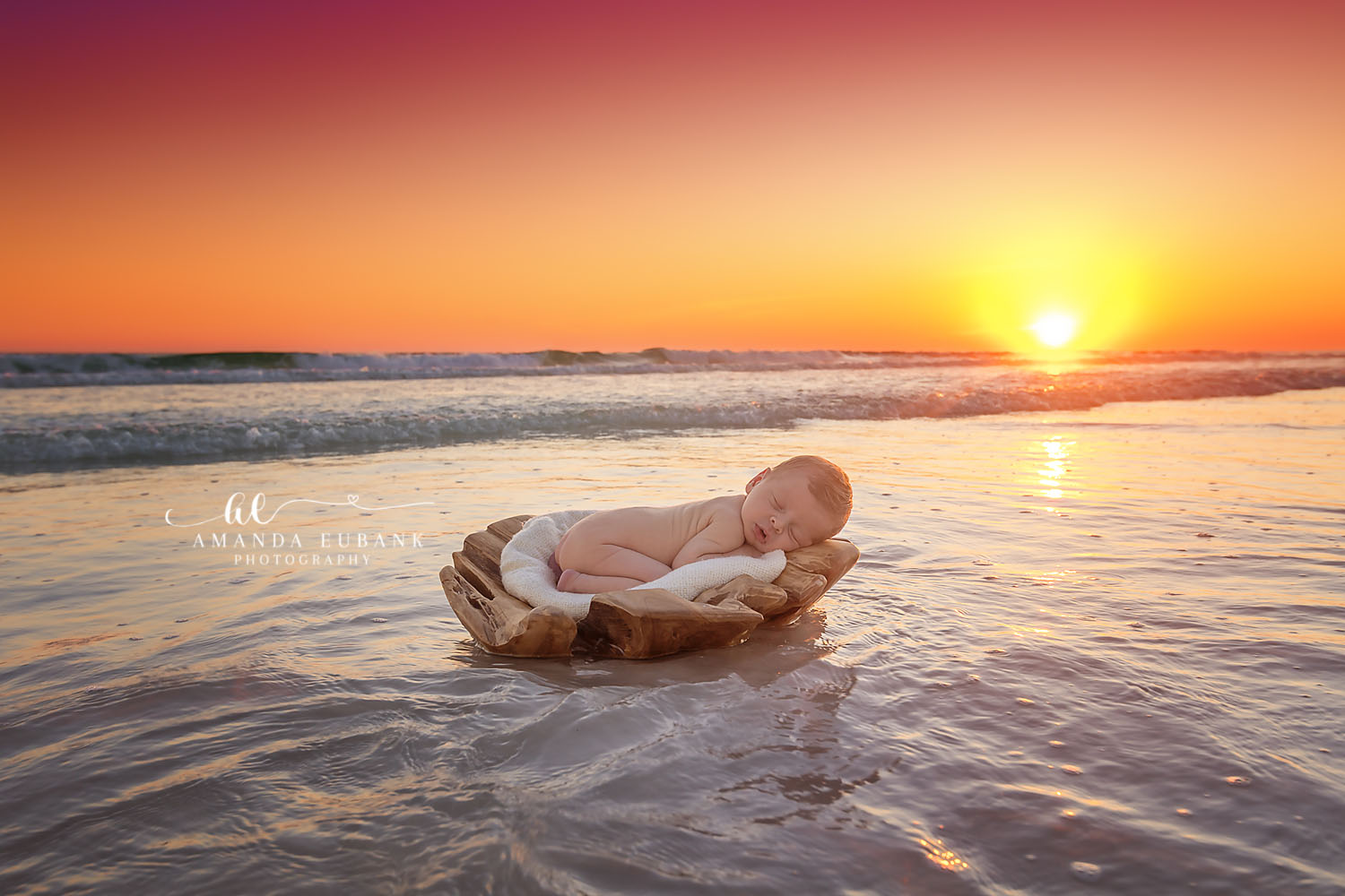 Amanda Eubank Photography maternity portrait on the white sand beaches of Seaside, Florida